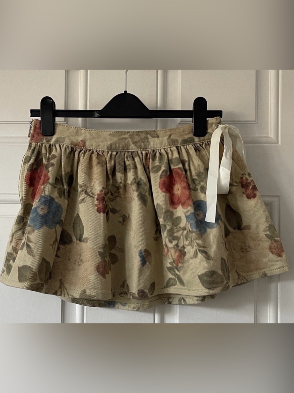 NWT Floral Gathered Mini Skirt